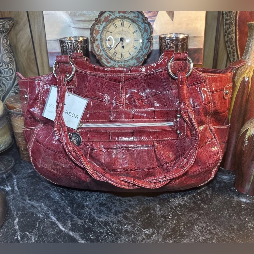 Sag Harbor Red Faux Croc Patent Leather Shoulder Bag Handbag Hobo Large